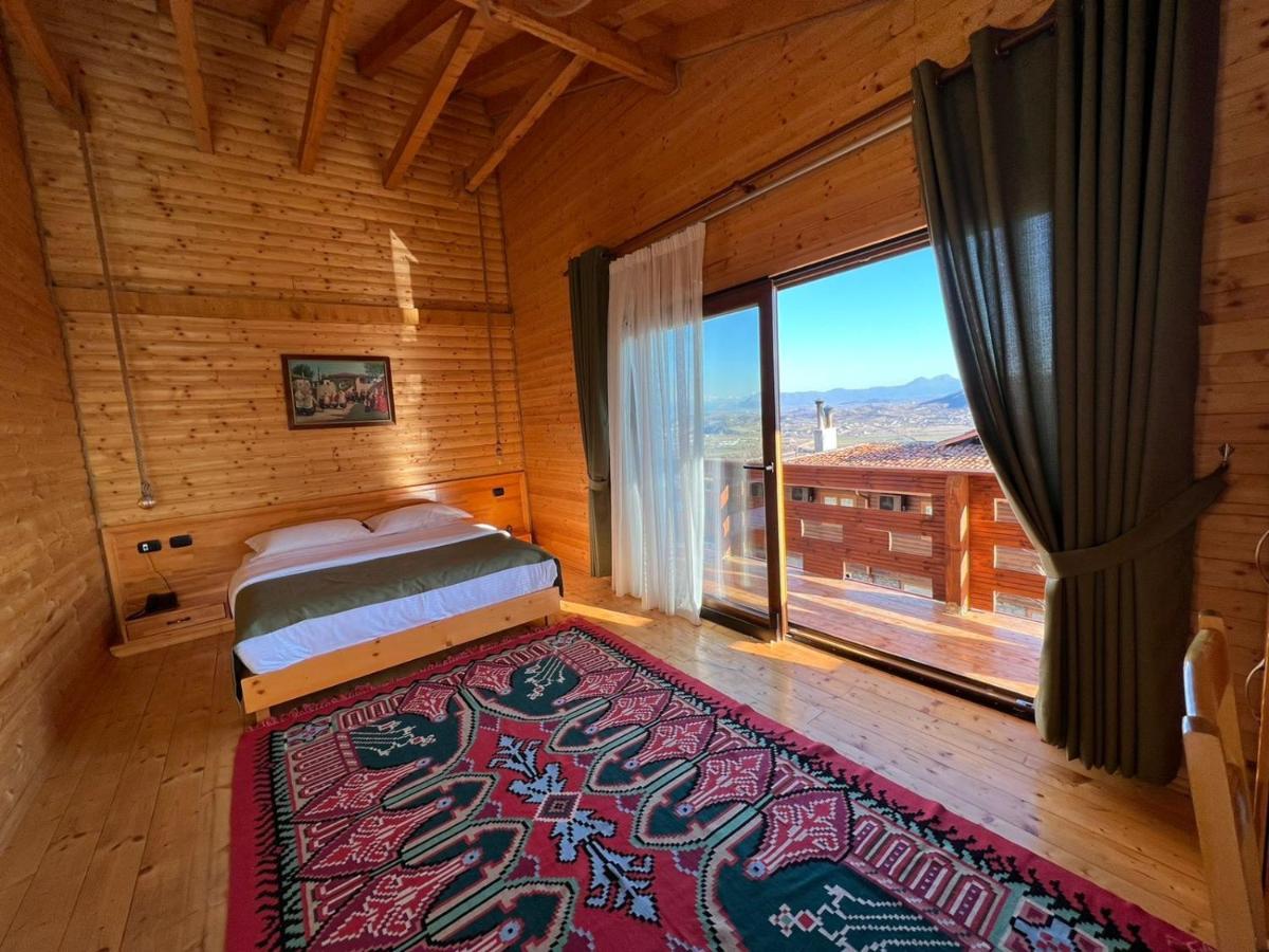 Wooden House Hotel Canaj Luaran gambar